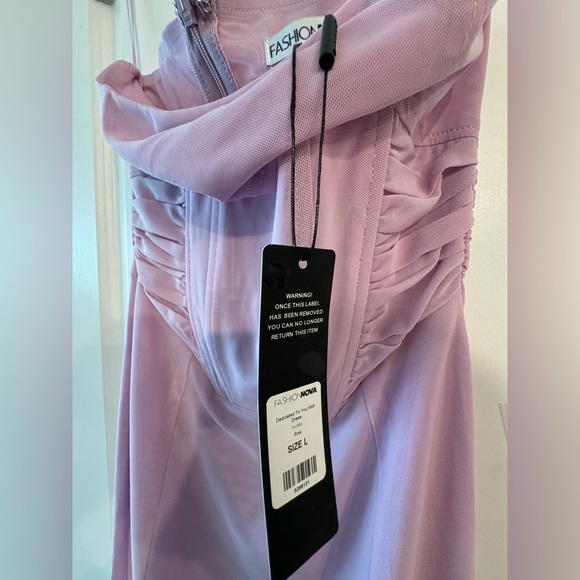 Lilac corset, Fashion Nova midi dress with feather detail. Size large. - Picture 3 of 3